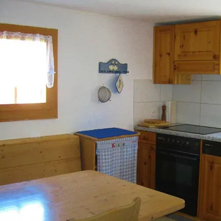 Charming Wooden House In Switzerland! Apartamento *